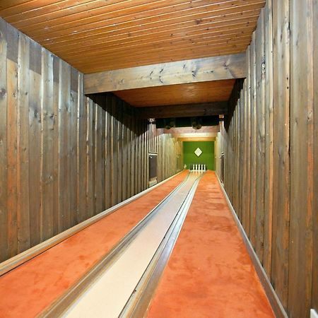 Apartment In Bollendorf With Forest View エクステリア 写真