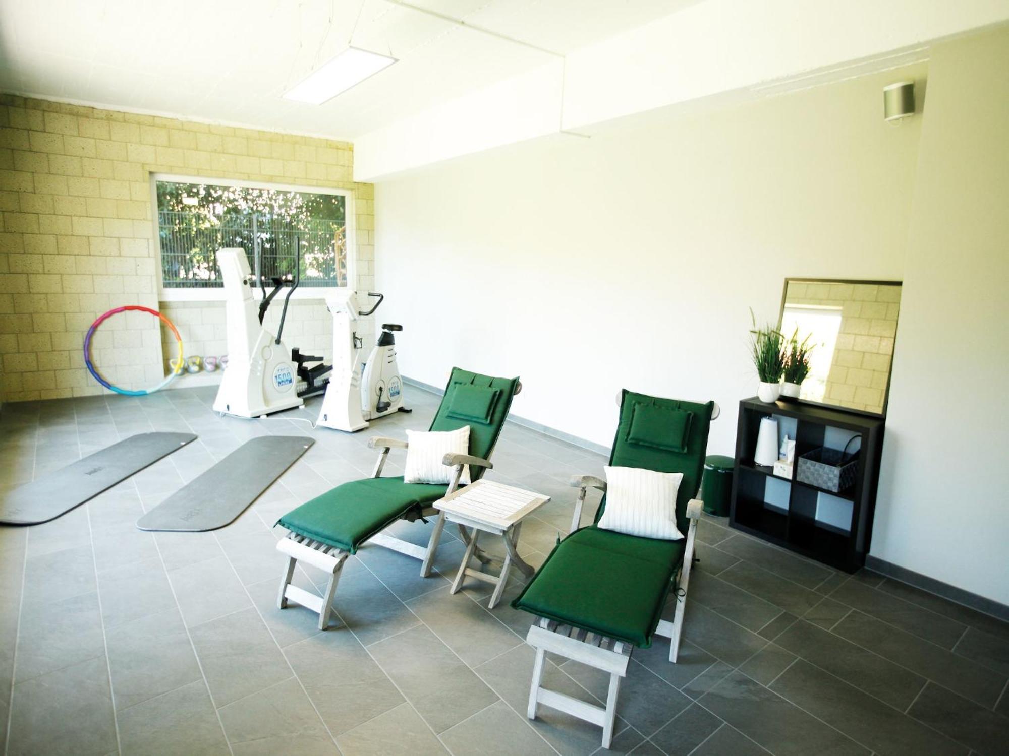 Apartment In Bollendorf With Forest View エクステリア 写真